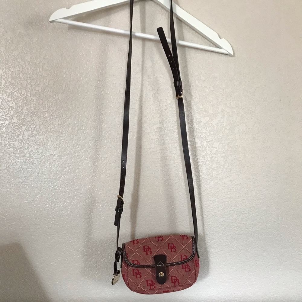 Dooney & Bourke  Crossbody Shoulder Handbag